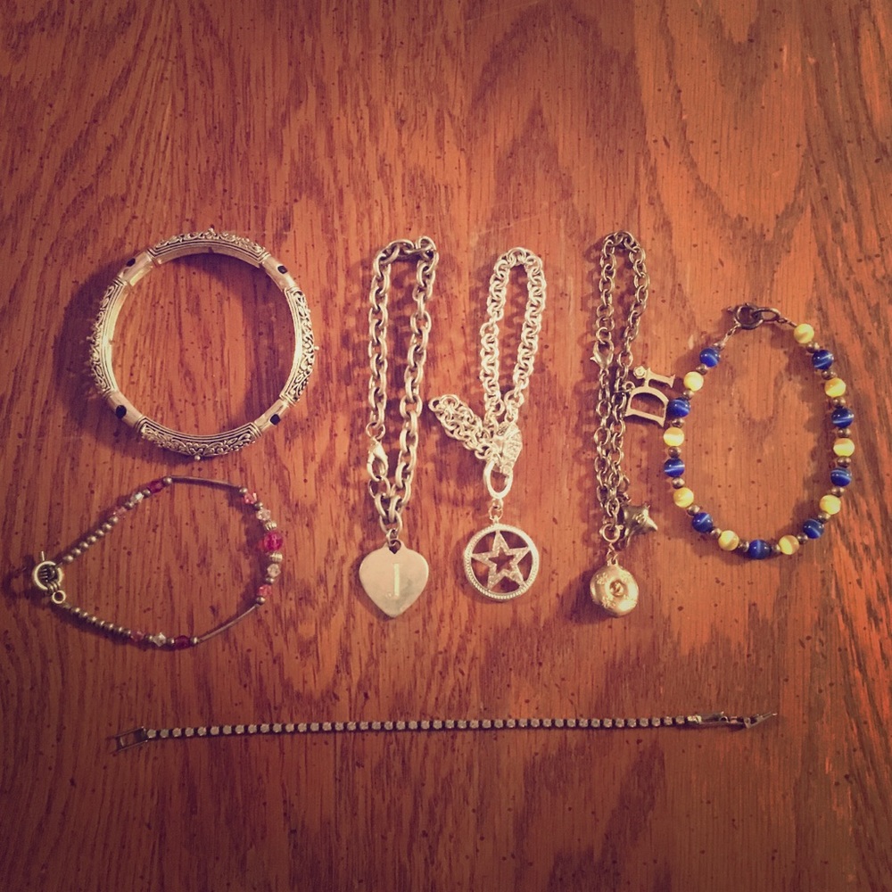 Lot of seven fashion bracelets